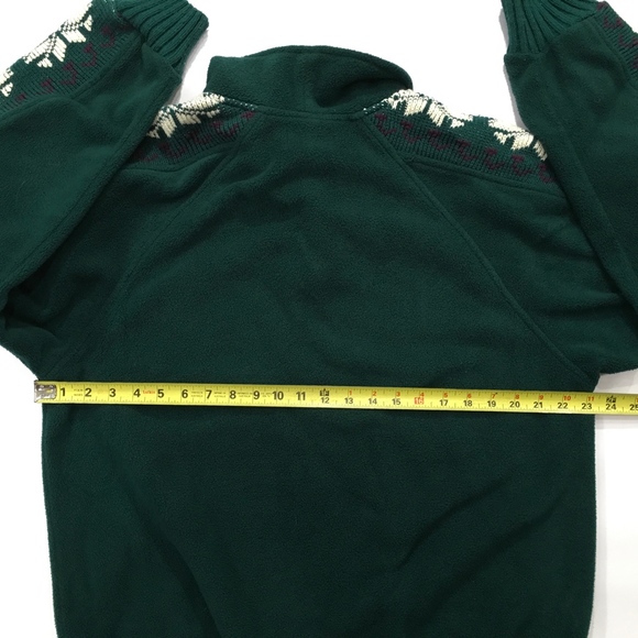 Green Snowflake Fleece Shawl Collar Large - Picture 5 of 6